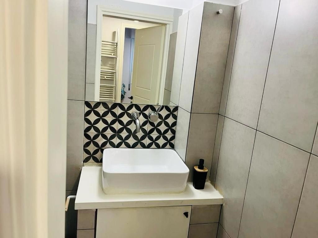 Exarcheia Urban Studio Apartment 雅典 外观 照片